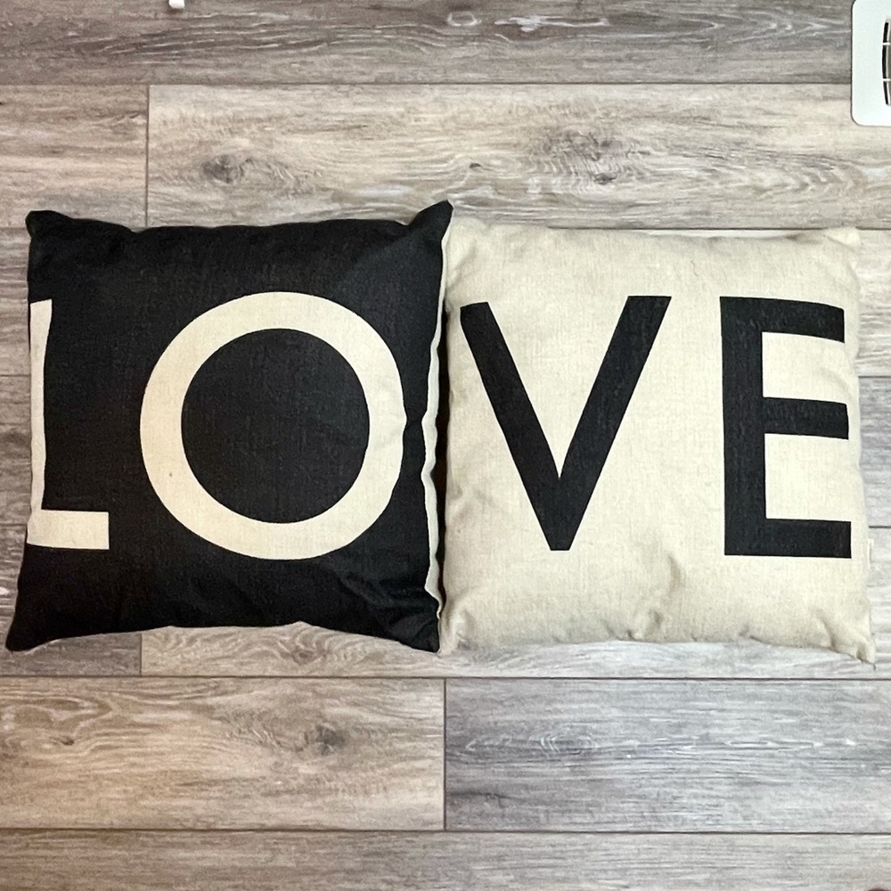 Set of 2 LOVE Pillows - Black and White